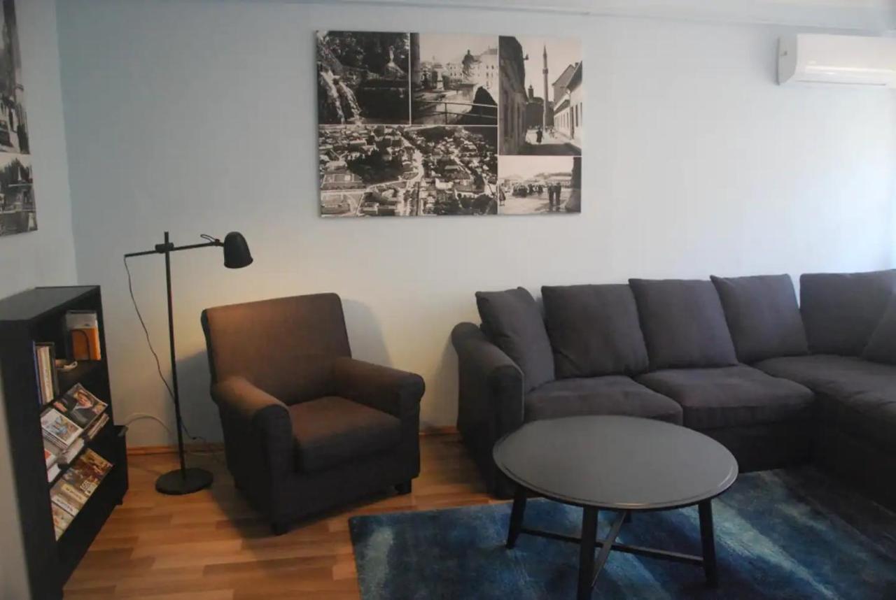 Bartakovics Apartman Eger Esterno foto
